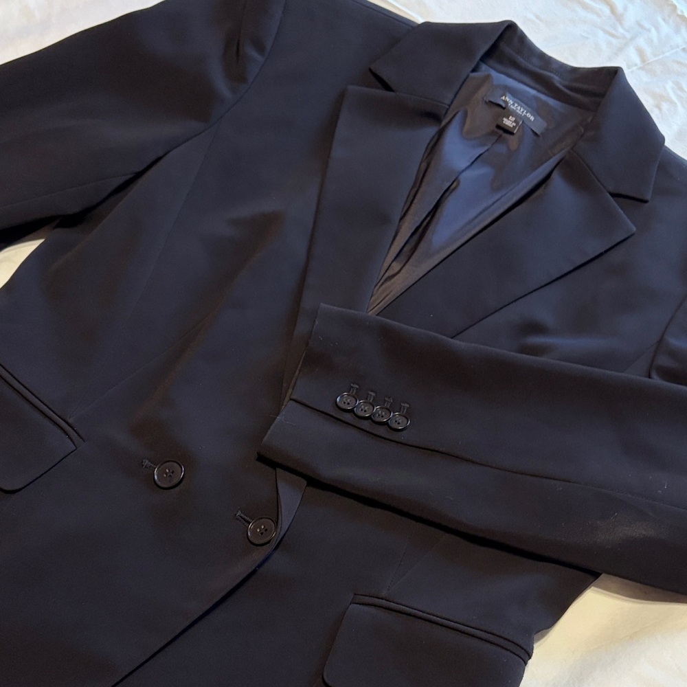 Ann Taylor Women's Black Blazer
